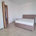 Of Saranda, The Vip * Sarandë