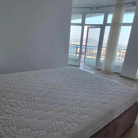 Of Saranda, The Vip Sarandë