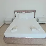 Of Saranda, The Vip דירה סרנדה