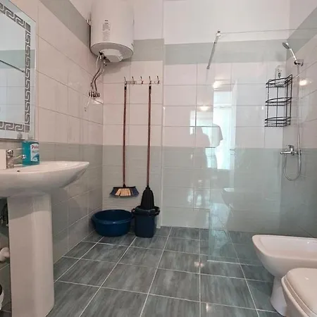 Of Saranda, The Vip Appartement