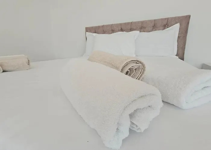 Of Saranda, The Vip Appartamento